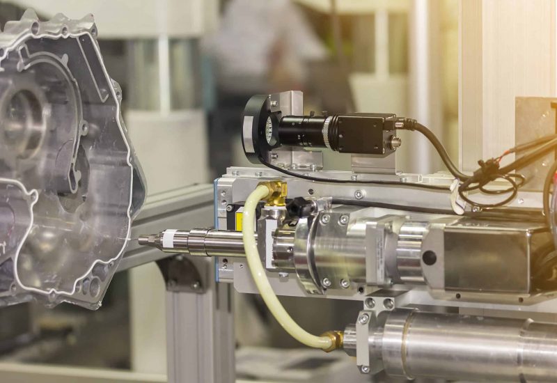 High precision and technology of nozzle device and needle of automatic hot melt glue dispenser machine (glue injection) working on cover crankcase automobile engine part
